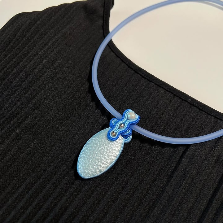 チェコガラスチョーカー｜ソウタシエ｜ハンドメイドアクセサリー｜atelierKAZUMI｜アトリエカズミ