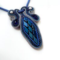 ソウタシエ｜Soutache｜ブローチ｜ピアス｜ネックレス｜オリジナルアクセサリー｜アトリエカズミ｜atelier KAZUMI