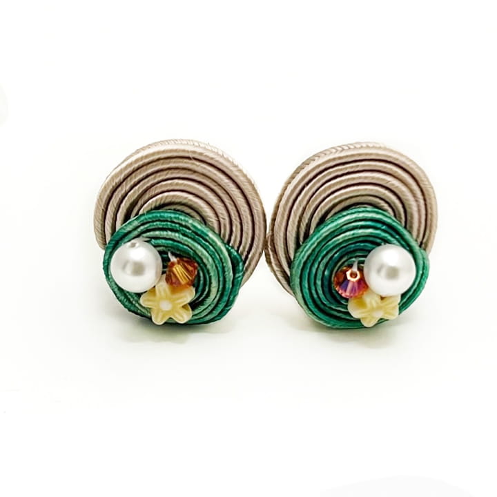 イヤリング｜ソウタシエ｜ベージュ｜グリーン｜atelier KAZUMI｜アトリエカズミ