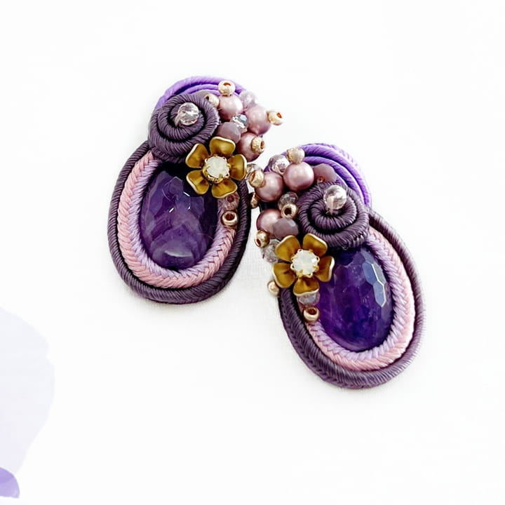 ピアス｜ソウタシエ｜天然石｜ライトアメジスト｜atelierKAZUMI｜アトリエカズミ